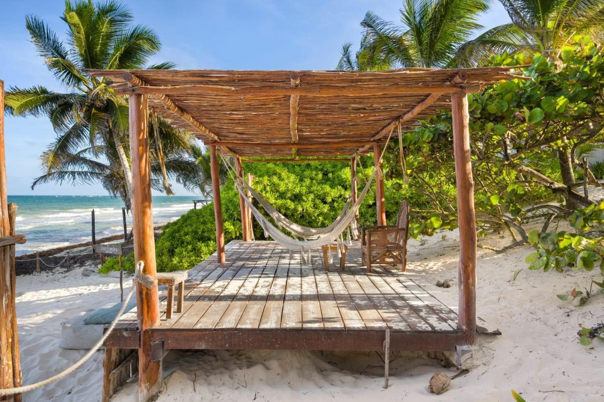 Foto 19 de Luxury Beachfront Residence  Tulum