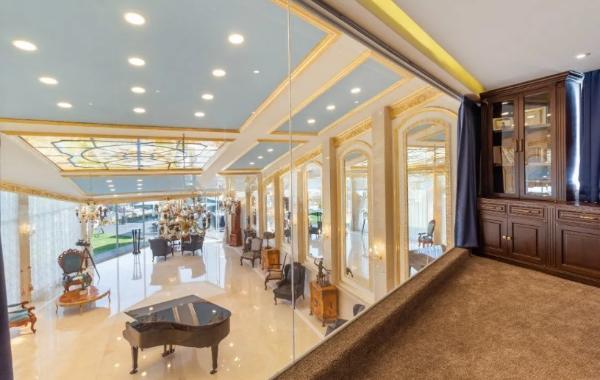 Foto 2 de Luxury Mansion in Bosques de las Lomas