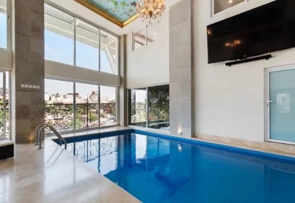 Foto 3 de Luxury Mansion in Bosques de las Lomas