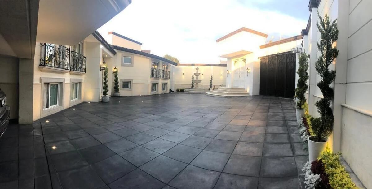 Foto 8 de Luxury Mansion in Bosques de las Lomas