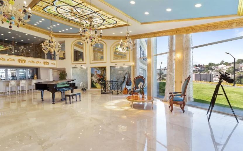 Foto 10 de Luxury Mansion in Bosques de las Lomas
