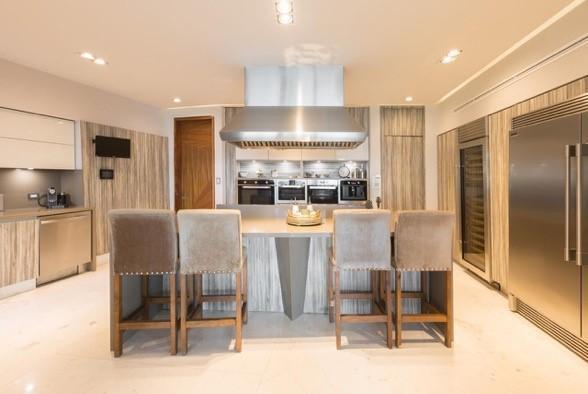 Foto 8 de Luxury Beachfront Home with Cinema & Pool – Cancún Hotel Zone